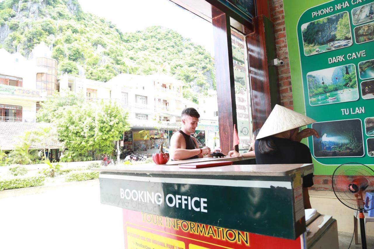 Hotel Thanh Phat Phong Nha Exterior foto